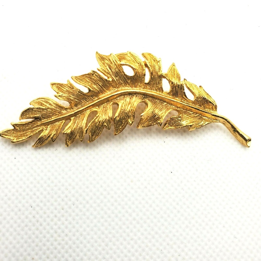 Vintage Brushed Textured Gold Tone Leaf Pin Brooch Jewelry Fall Autumn